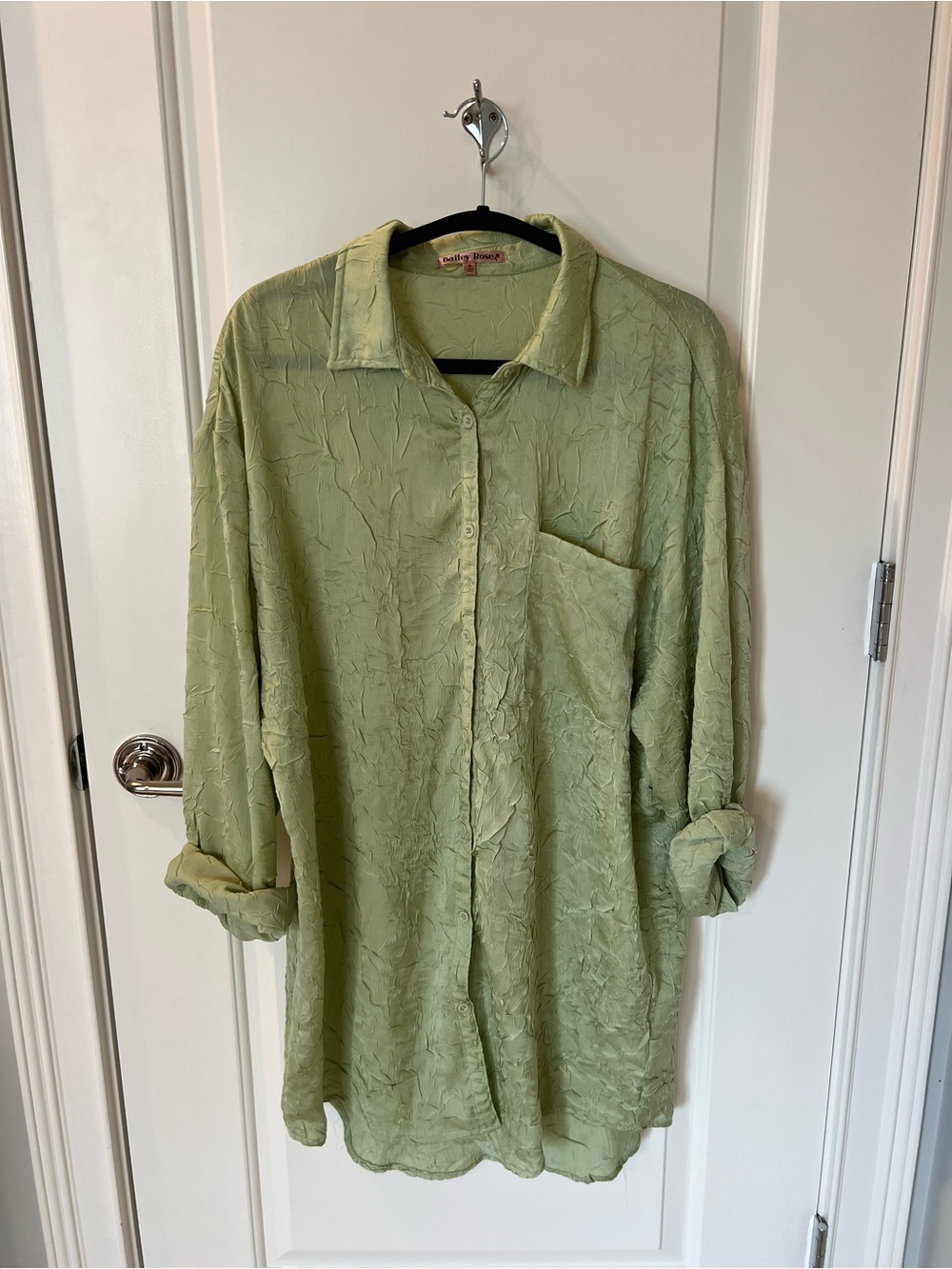 Bailey Rose Oversized Green Crinkle Fabric Button-down